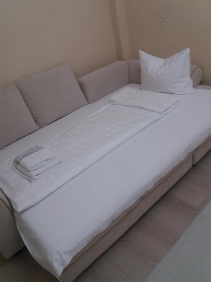 Juli'S Apartment Oradea Zewnętrze zdjęcie