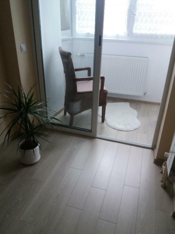 Juli'S Apartment Oradea Zewnętrze zdjęcie